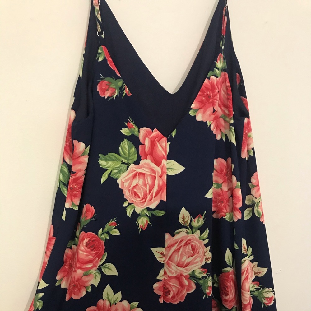 Floral Romper - Picture 2 of 5